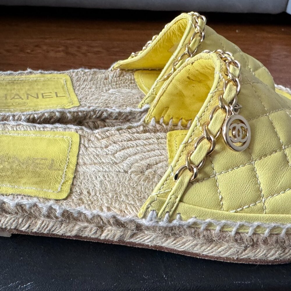 Chanel Yellow Lambskin Quilted Espadrille Slides Chain - Picture 6 of 7